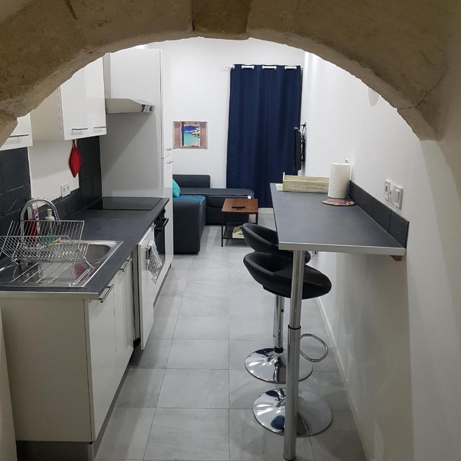 Appart 40m2 indépendant, confortable avec terasse Lunel  Esterno foto
